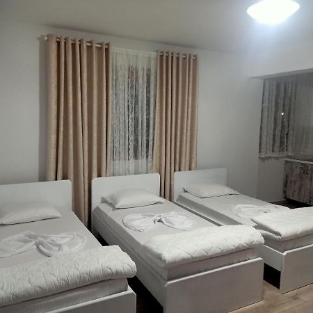Room Click Inn Gjirokastër 外观 照片